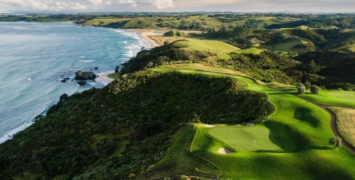 Luxury Hotels With Golf Courses